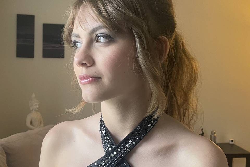 Prom make up