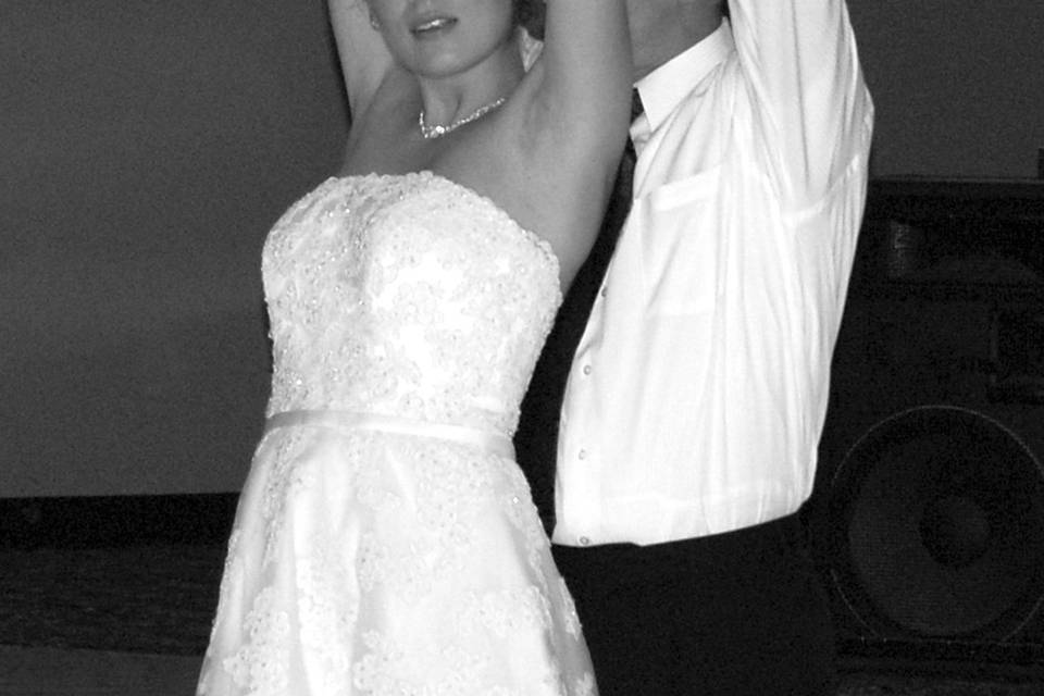 NickMandyDanceBnW5.jpg