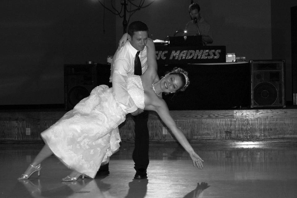 NickMandyDanceBnW7.jpg