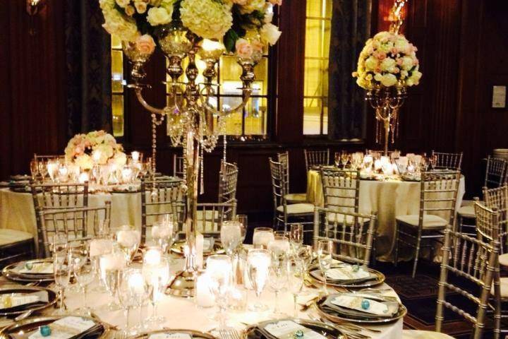 Round table setup