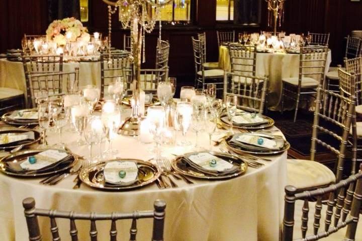 Round table setup