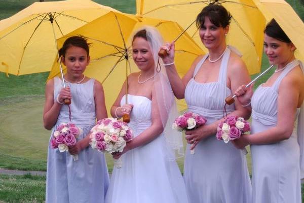 The bride with her bridesmaids