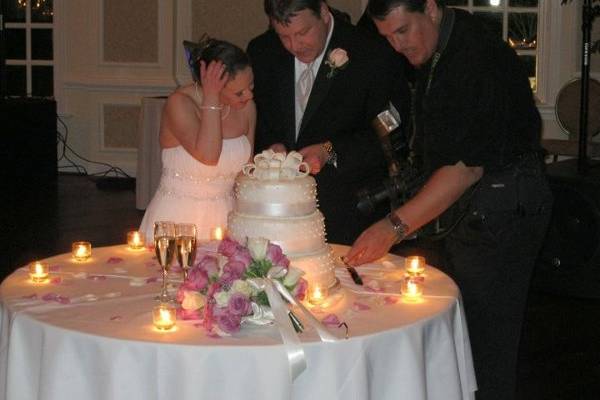 Cake cutting