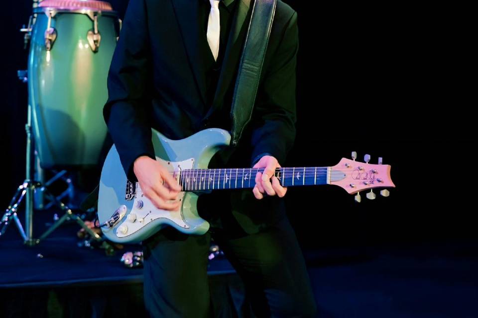 Renan Nerone - Guitar