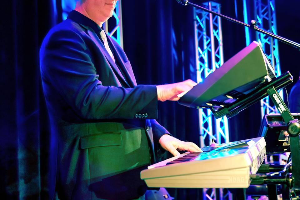 Yoel Hyman - Keyboards