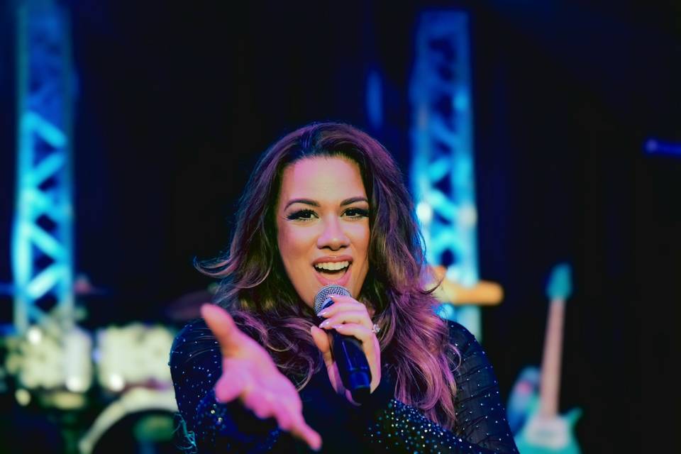 Melodie Joy - Lead Vocals