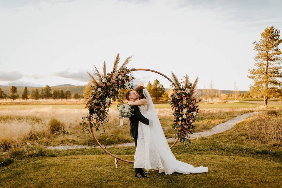 Cove Meadow Lawn Ceremony