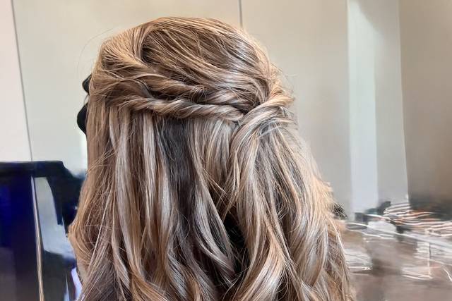 Twisted Half up
