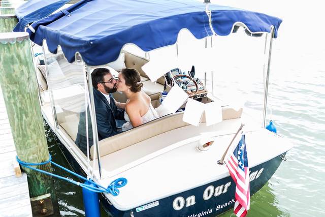 Kiss on a boat