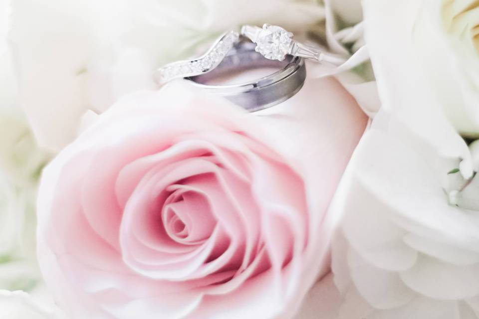 Ring and flower