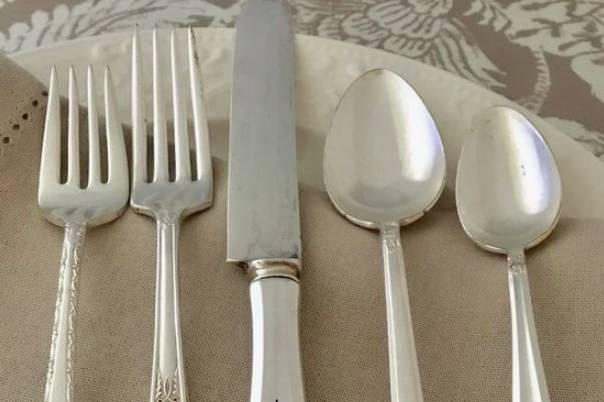 Silver flatware set