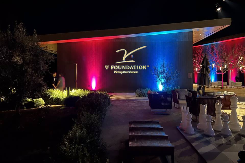 Uplighting and dance floor lighting