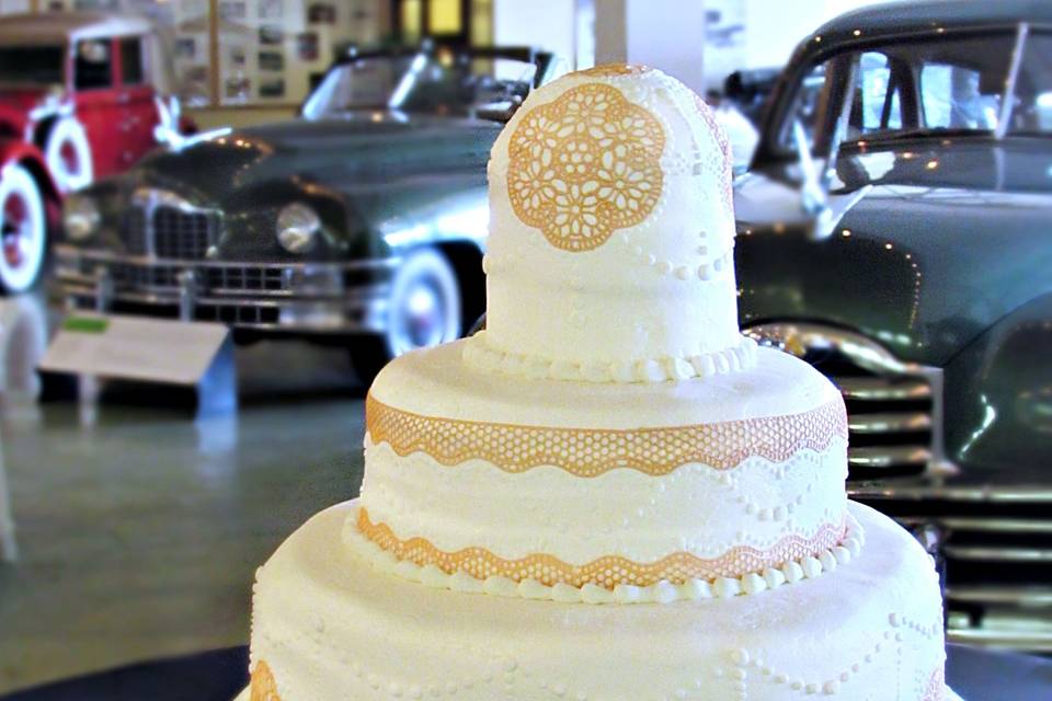 Beautiful domed lace cake