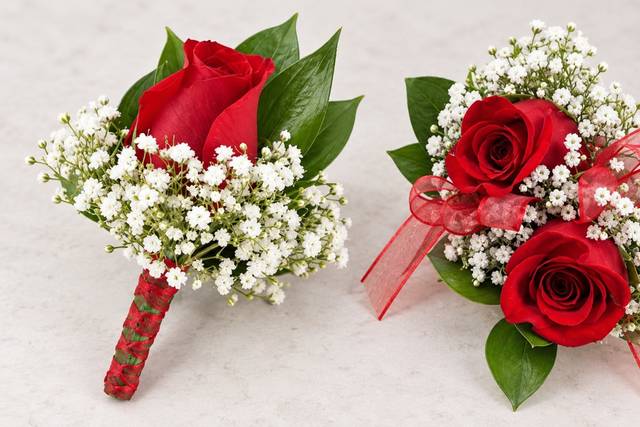 Red_corsage_boutonniere_2400x1350.jpg