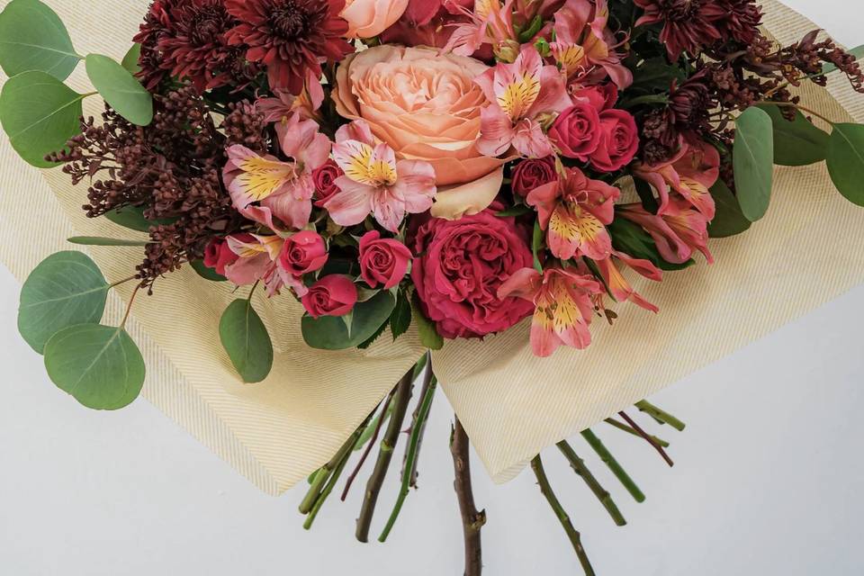 Berry_mocha_bouquet_WeddingPro_3600px.jpg