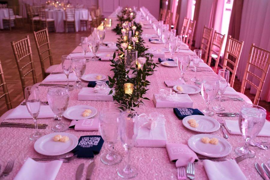 Long table setting