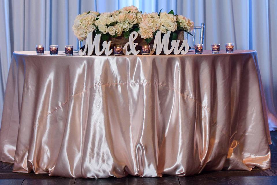 Sweetheart table