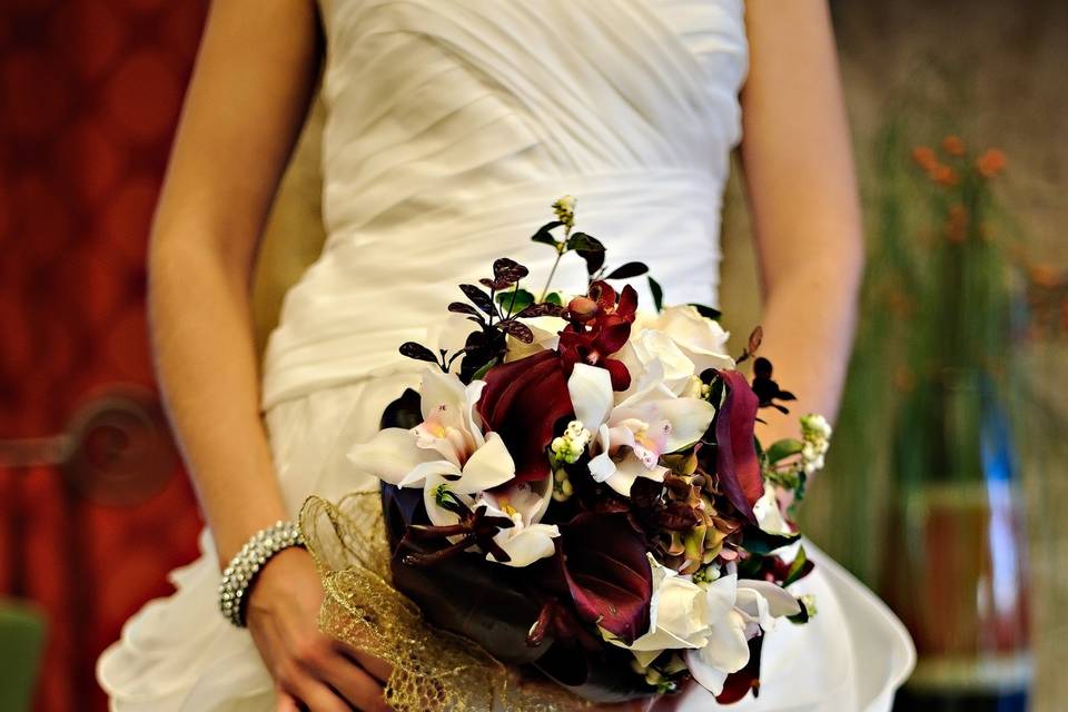 The bride holding her bouquet