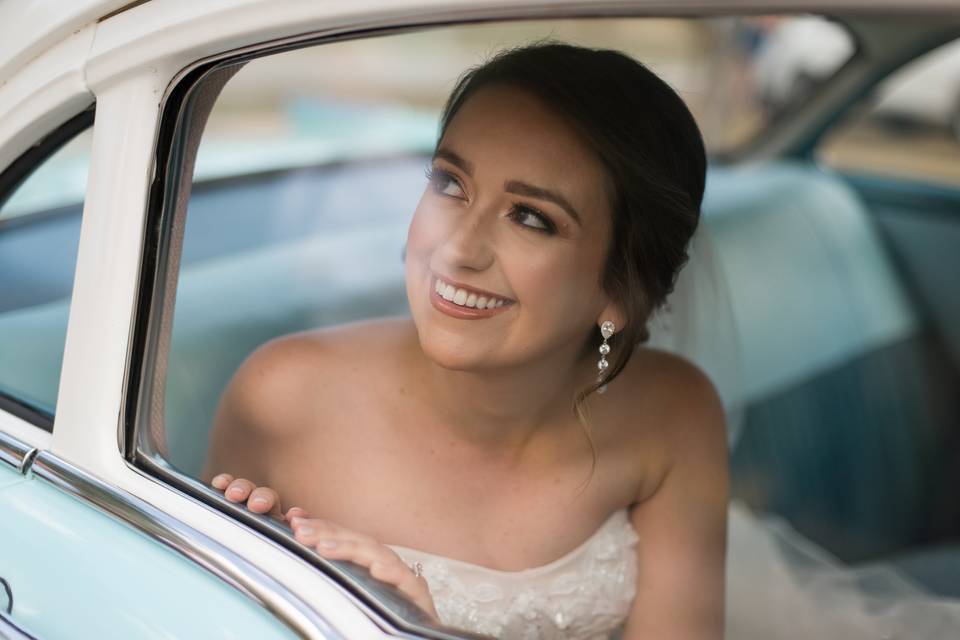 Ready to walk down the aisle - Simonet Makeup