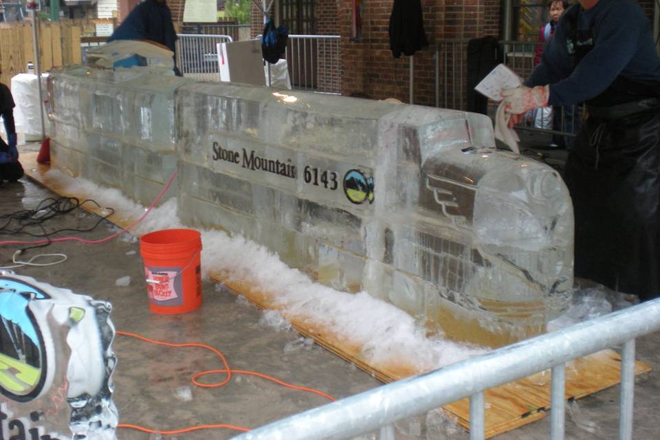 Atlanta Ice Sculpture, Georgia - Ice Sculptures, Carvings, & Art Designs:  Ice Bars, & Vodka Luges