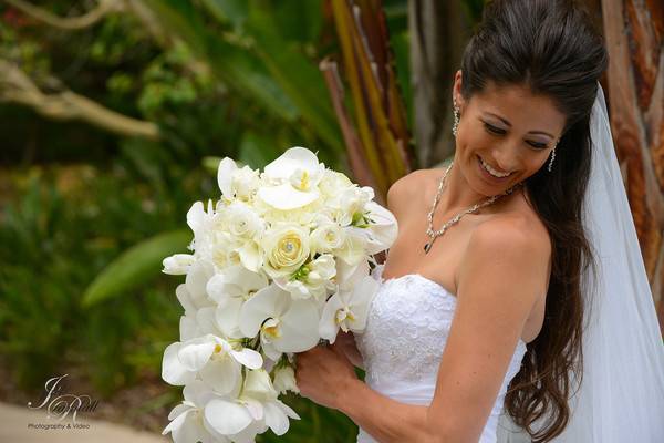Tropical bride