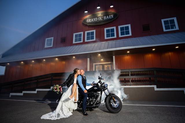 Editorial Motorcyle Wedding