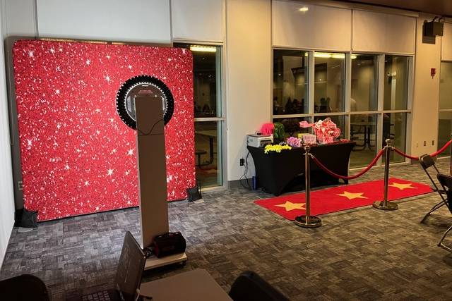 Selfie booth with VIP package
