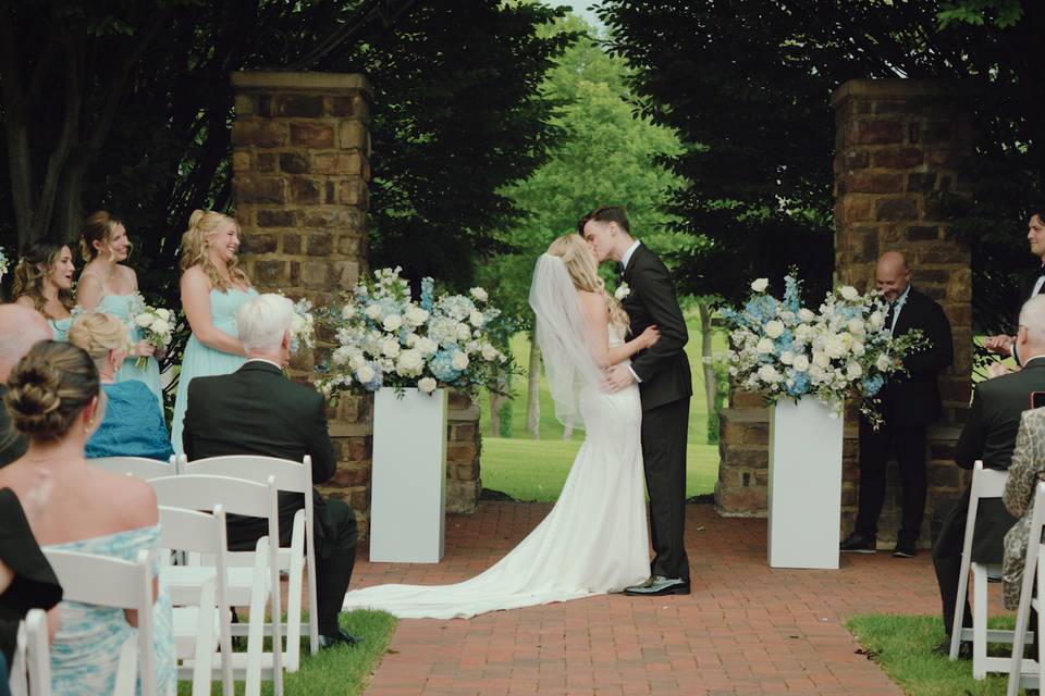 Stockmanweddingkiss