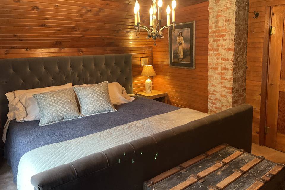 King size in bedroom 2