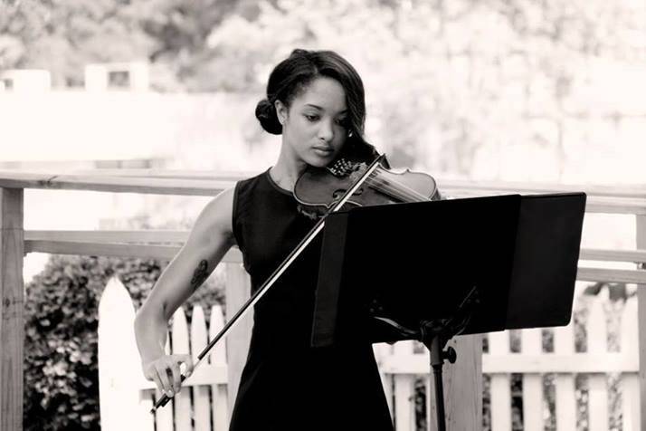 Solo Violinist