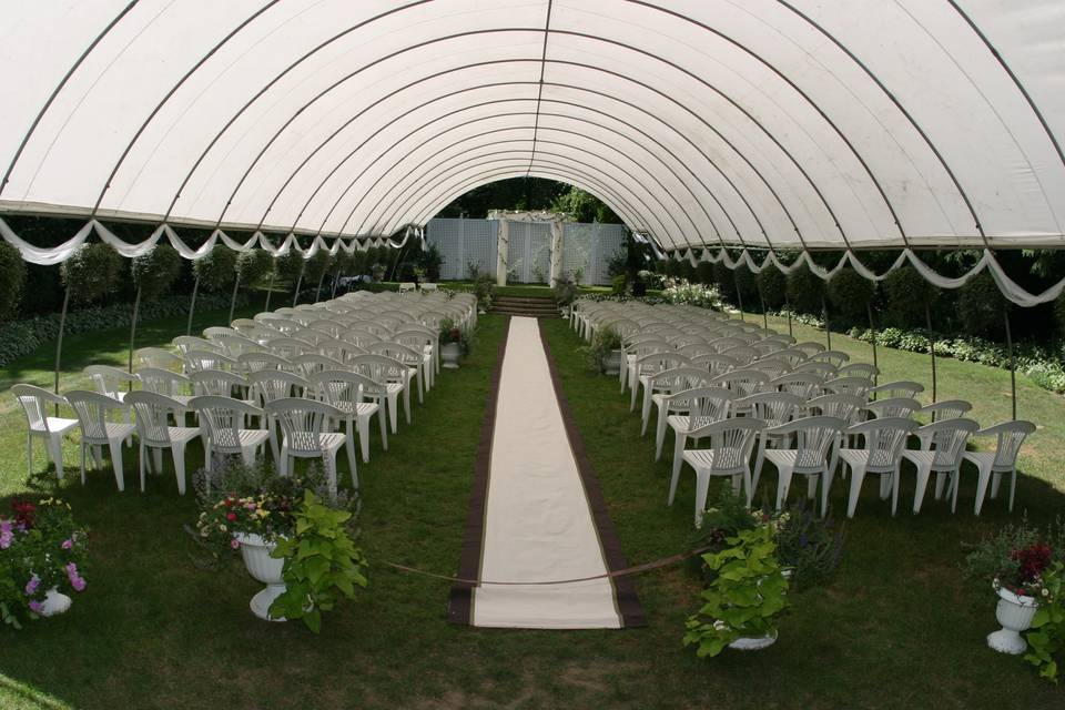 Large Outdoor Ceremony