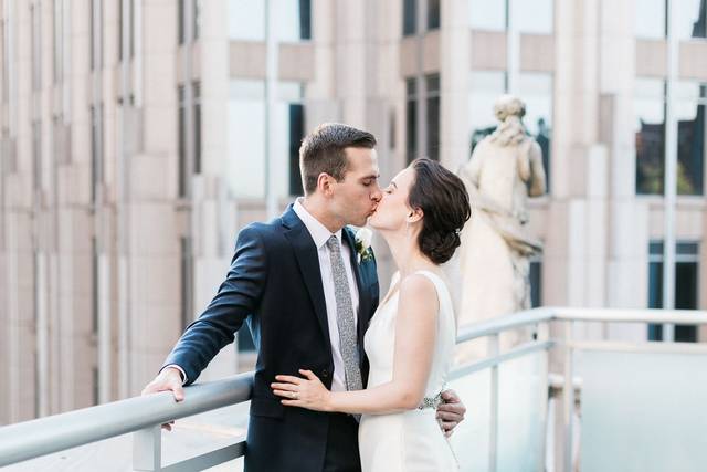 Kissing on the balcony