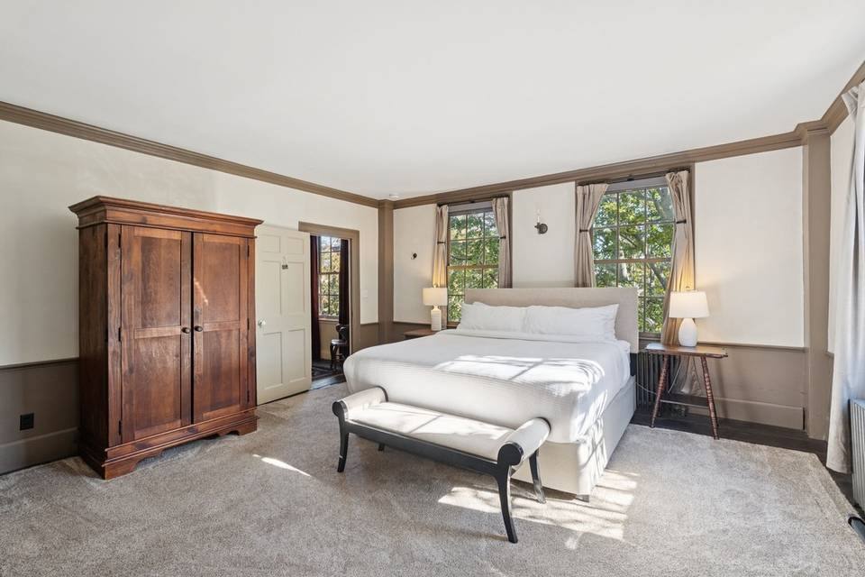 Home accommodates 18 guests