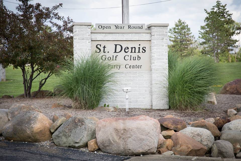 St. Denis entrance