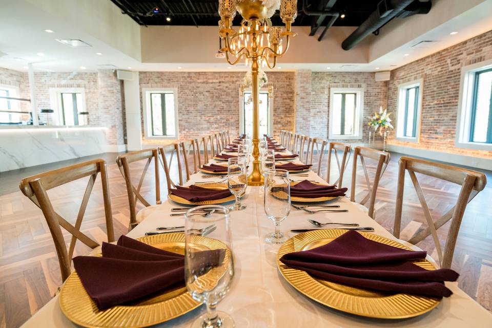 Table setting and gold decor