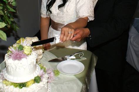 Cake cutting