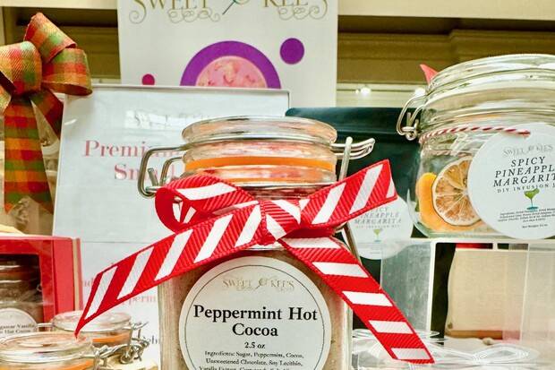Hot Cocoa Mix Gift Jars