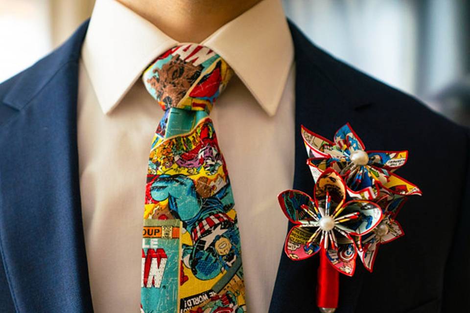 Custom Comic Book Boutonnieres
