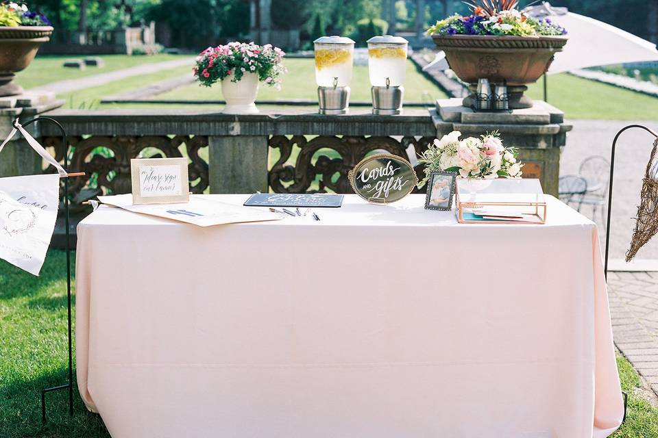 Welcome Table