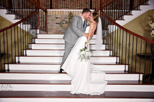 Fluer De lis Center Wedding