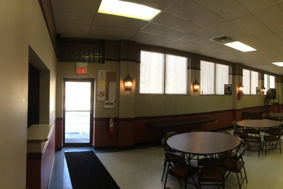 Dormont-Whitehall dining area