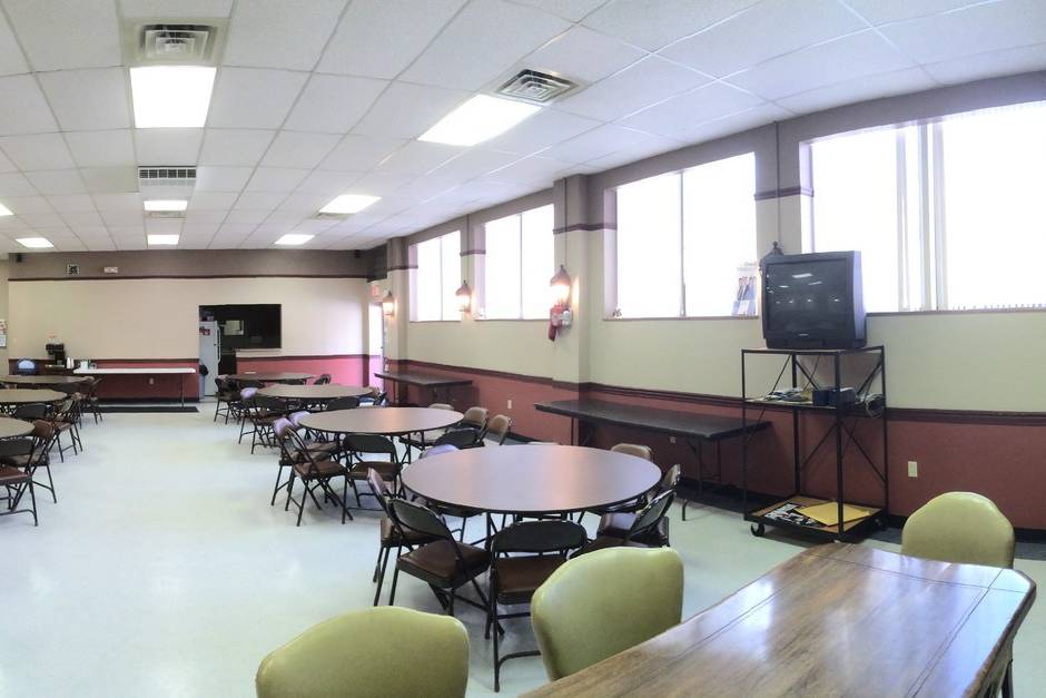 Dormont-Whitehall dining area