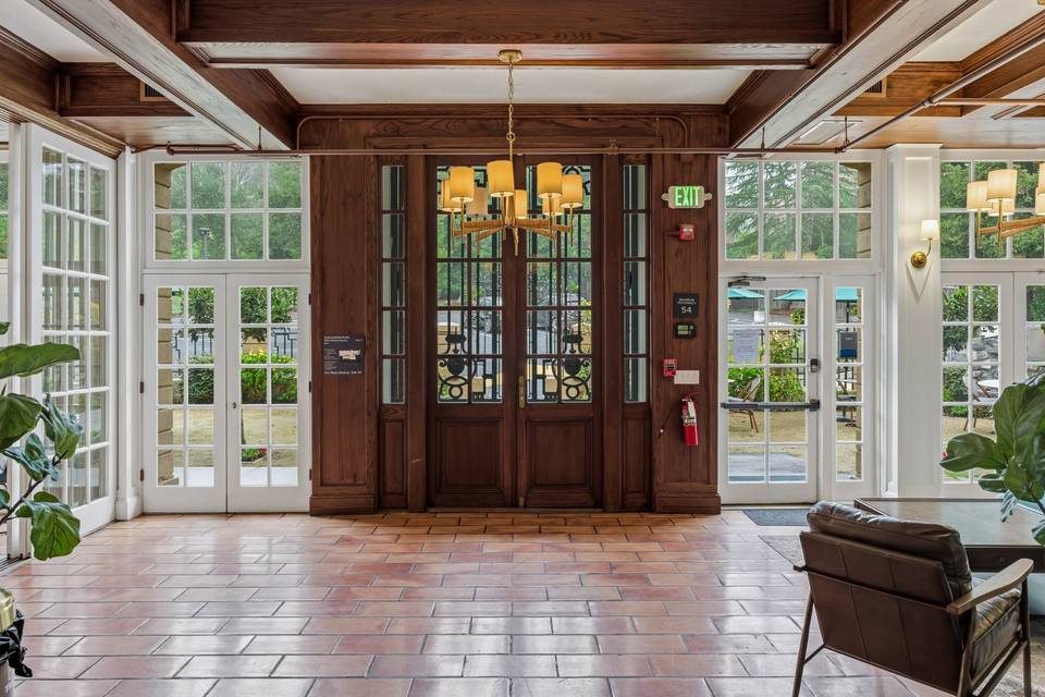 Elegant Window Entry
