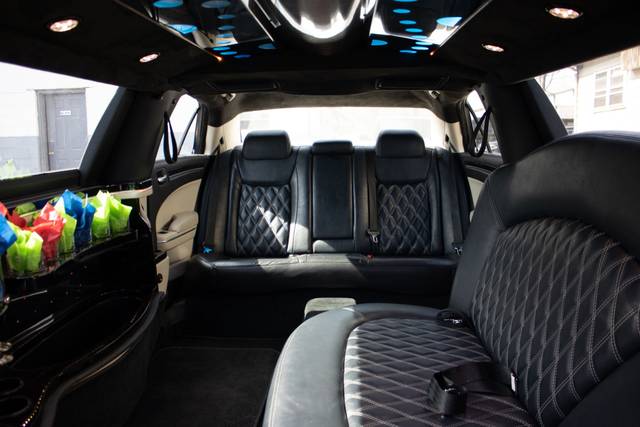 Monroe Limousine