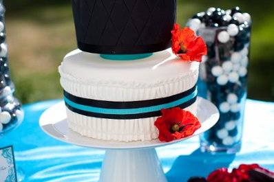 3-tier wedding cake with a black tier