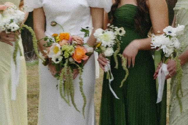 Bridesmaid fashion & florals