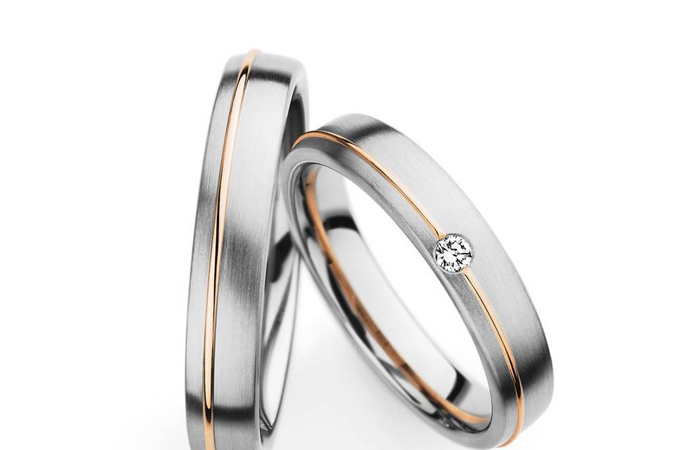 Two tone couples wedding bands.