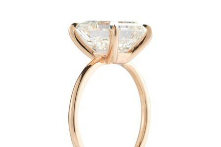 The Robin setting featuring a 4 Carat Asscher Cut Diamond in Rose Gold