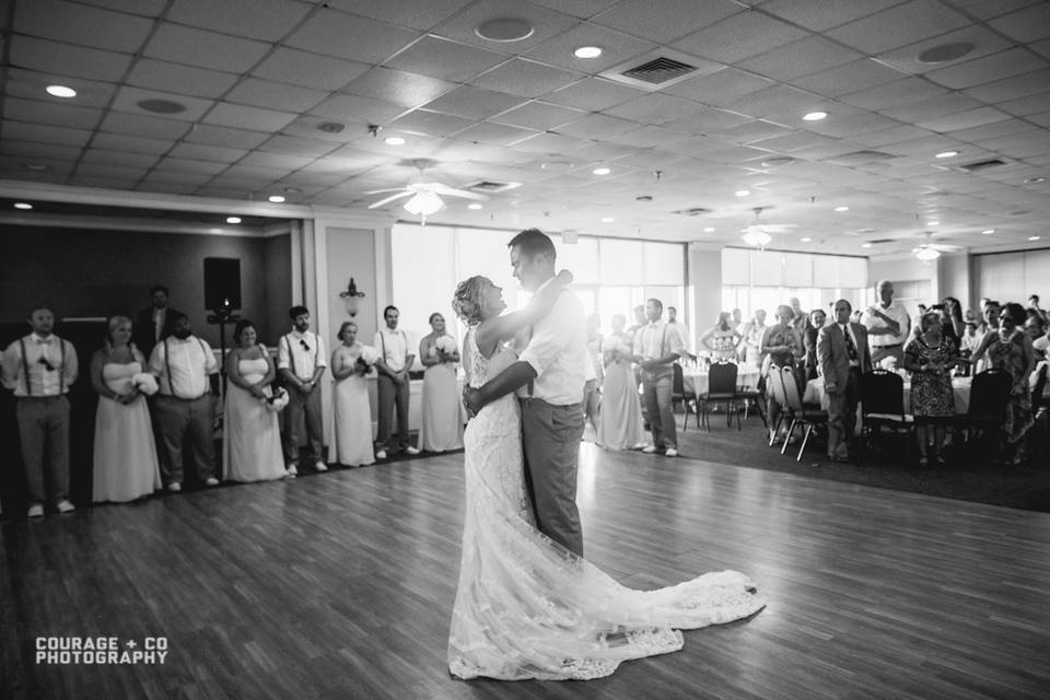 Courage & Co Photography