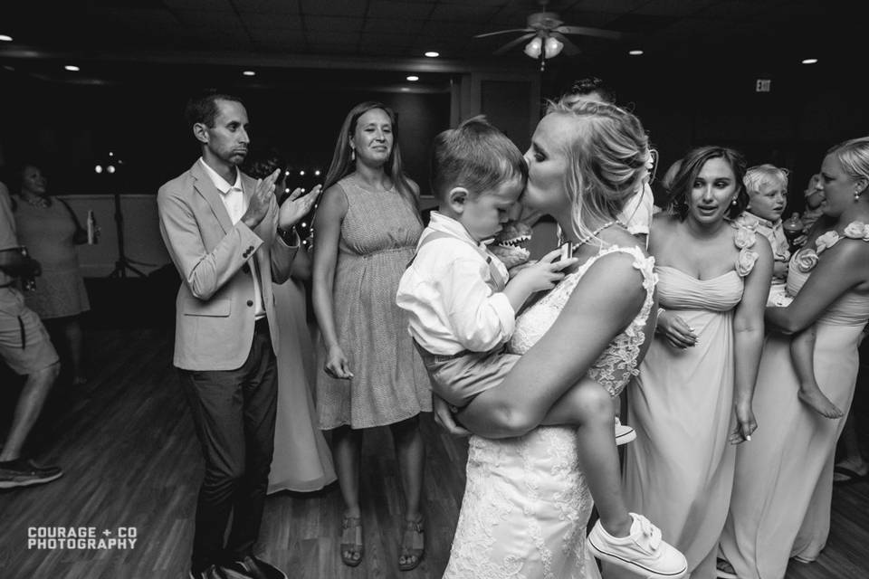 Courage & Co Photography